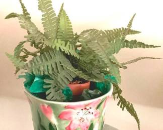 133 Planter & Faux Plant - 7" x 9"