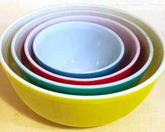 252 Set of Pyrex Primary Color Mixing Bowls 10.5, 9, 7.5 & 6