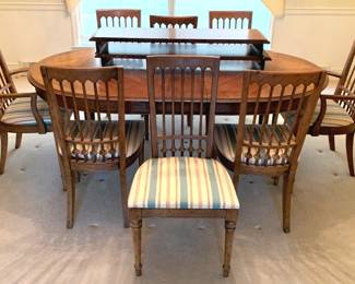 46 Mid Century Drexel Esperanto Dining Set - 9pcs Table - 29" x 72" x 44"
8 Chairs - 24" x 20" x 28"
2 leaves