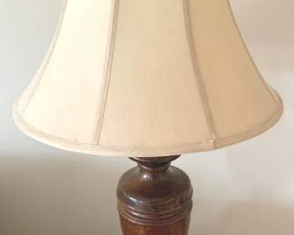 19 Lamp - 32" Tall You are buying a used as-is electric/electronic item. We do not guarantee all components are present, and if it is not expressly stated, it is untested.