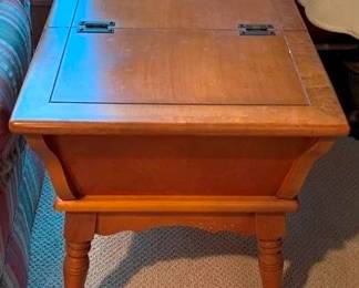 213 Flip-Top Storage End Table - 28 x 19 x 23