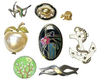 JJ Other Gold Tone Brooches