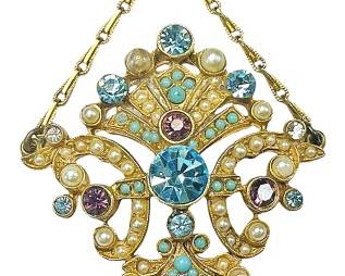 Arthur Pepper ART Striking Pendant Necklace