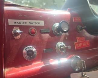 1985 Ford 8000 Diesel Pumper Truck; 2500 Gallon tank; 2-50gallon fuel tanks; Mileage 50,098