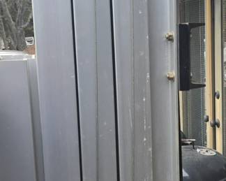 JLG Electric personal mobil lift