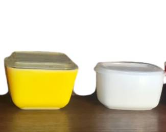 Pyrex vintage refrigerator dishes 