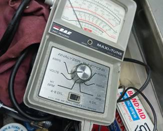 Automobile engine analyzer tool