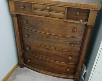Antique chest of drawers gentleman's chest