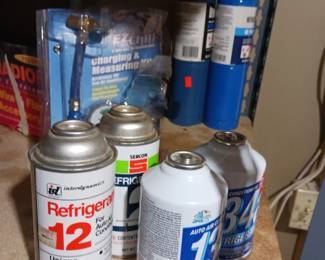 Refrigerant Neon for automobiles