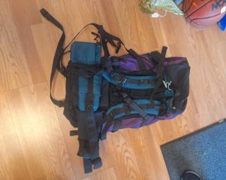 HIKING BACK PACK