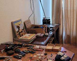 TV, games console, TV Cabinet, vinyls, vintage pins, pocket knives