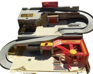 Vintage Hot Wheels Car Wash Station