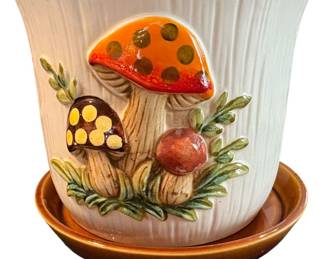 Sears Merry Mushroom Planter wTray