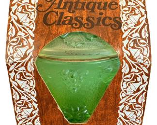 Jeannette 3525 Green Candy Dish