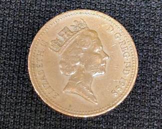 United Kingdom New Pennies, Qty 5, 1965 Half Penny, And New Half Pennies, Qty 2