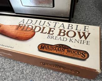 Mountain Woods Gourmet Adjustable Fiddle Bow Bread Knife