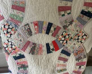 Double Wedding Ring Quilt