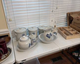 Pottery set