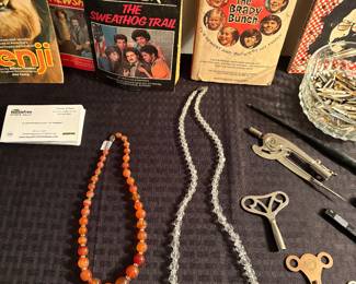CARNELIAN & CRYSTAL JEWELRY