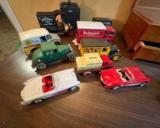 MODEL CAR COLLECTIBLES