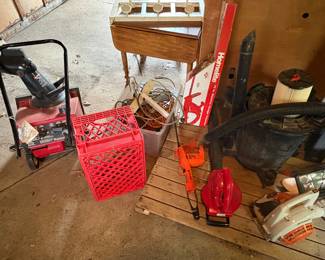 SNOWBLOWER & SHOP VAC
