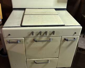 VINTAGE OVEN