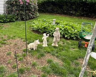 LAWN ORNAMENTS