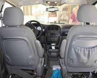 2007 dodge caravan with wheel chair access