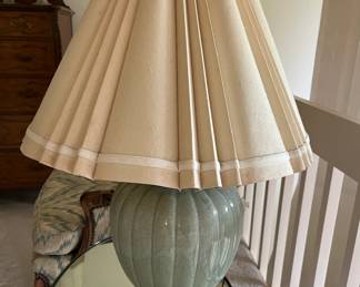 Ceramic Asian style lamp on brass base