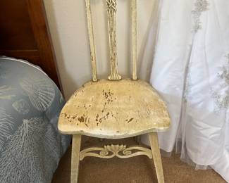 Arts and Crafts Art Noveau side chair, great for dressing table or desk, or just anywhere,