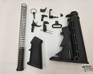 1714  Gun Grips, Spring, Triggers, Pin and Screw 
