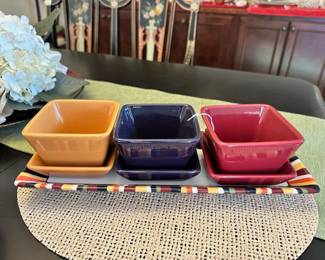 C35 - $20. Pampered Chef Simple Additions Stripes 7 pc Set. 