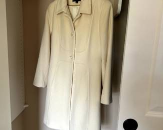 C60 - $50. Size 10. Donatella 50% Wool 50% Angora Jacket. 