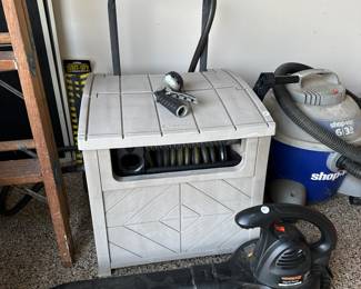 C75 - $20. Suncast Hose Reel Box & Hose