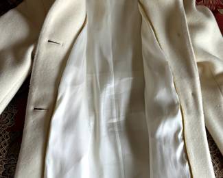 C60 - $50. Size 10. Donatella 50% Wool 50% Angora Jacket. 