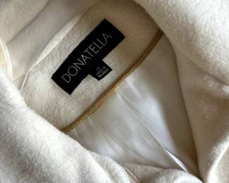 C60 - $50. Size 10. Donatella 50% Wool 50% Angora Jacket. 