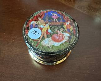 C48 - $12. Porcelain Russian Trinket Dish. 