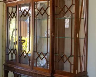 Chinoiserie Pagoda Form Lighted Display Cabinet, Late 20th C. Possibly Maitland Smith, or similar manufacture. 