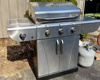 Gas grill