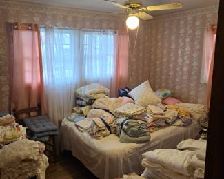 Sheets, blankets, table cloths, towels, napkins, doilies