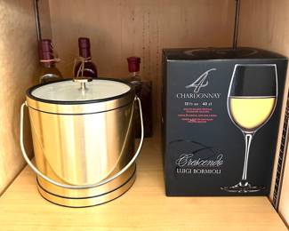 Wine bucket, wine glasses