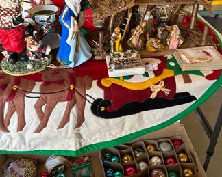 Vintage Christmas Balls Decorations
