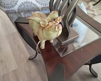 Cast iron pig