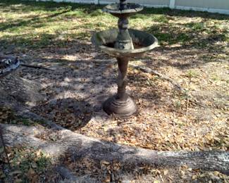 Bird feeder