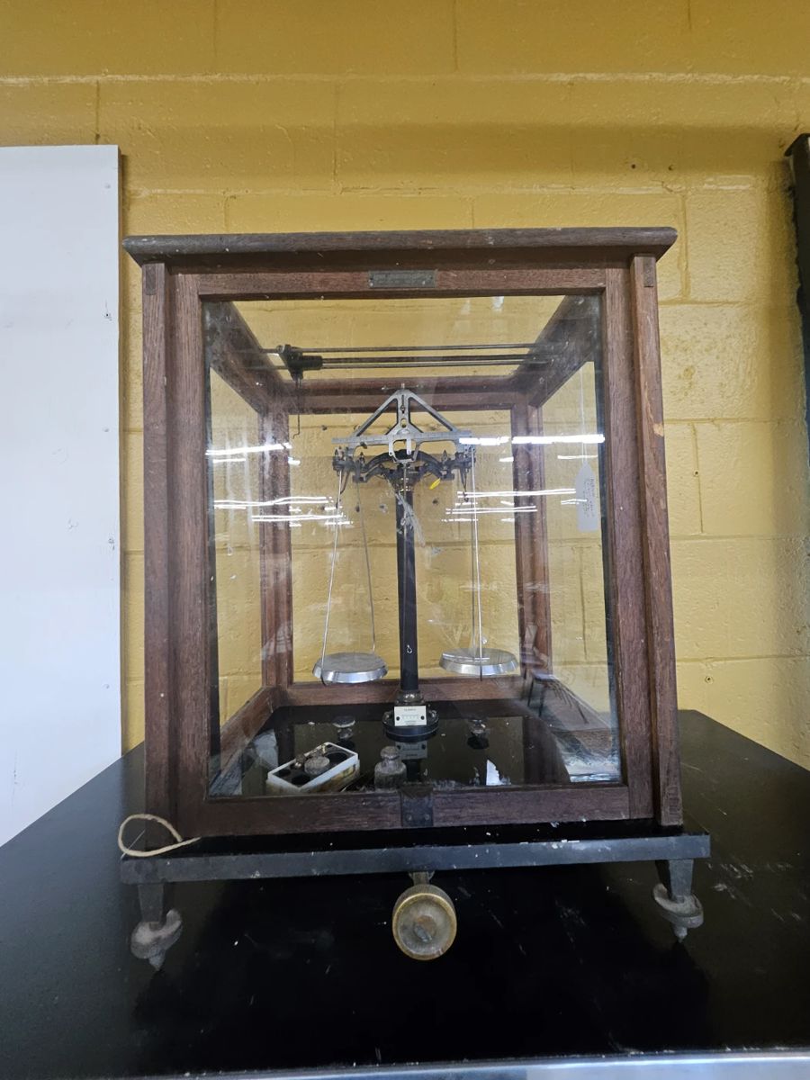 Antique scale