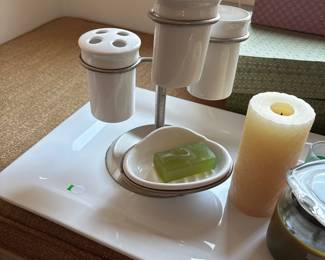 bathroom sink accessories 