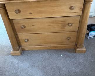 Pine Chest of Drawers