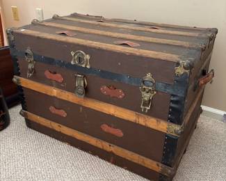 Antique Steamer Trunk 