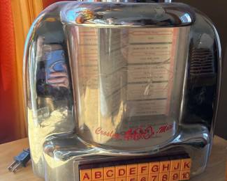 Crosley Diner Jukebox Radio with Bluetooth