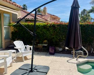 Nice umbrella with stand!